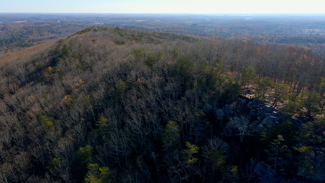Encuentra más información sobre Sawnee Mountain Reserve, 
<b><a href="https://parks.forsythco.com/Parks/Sawnee-Mountain-Preserve">aquí</a></b>.