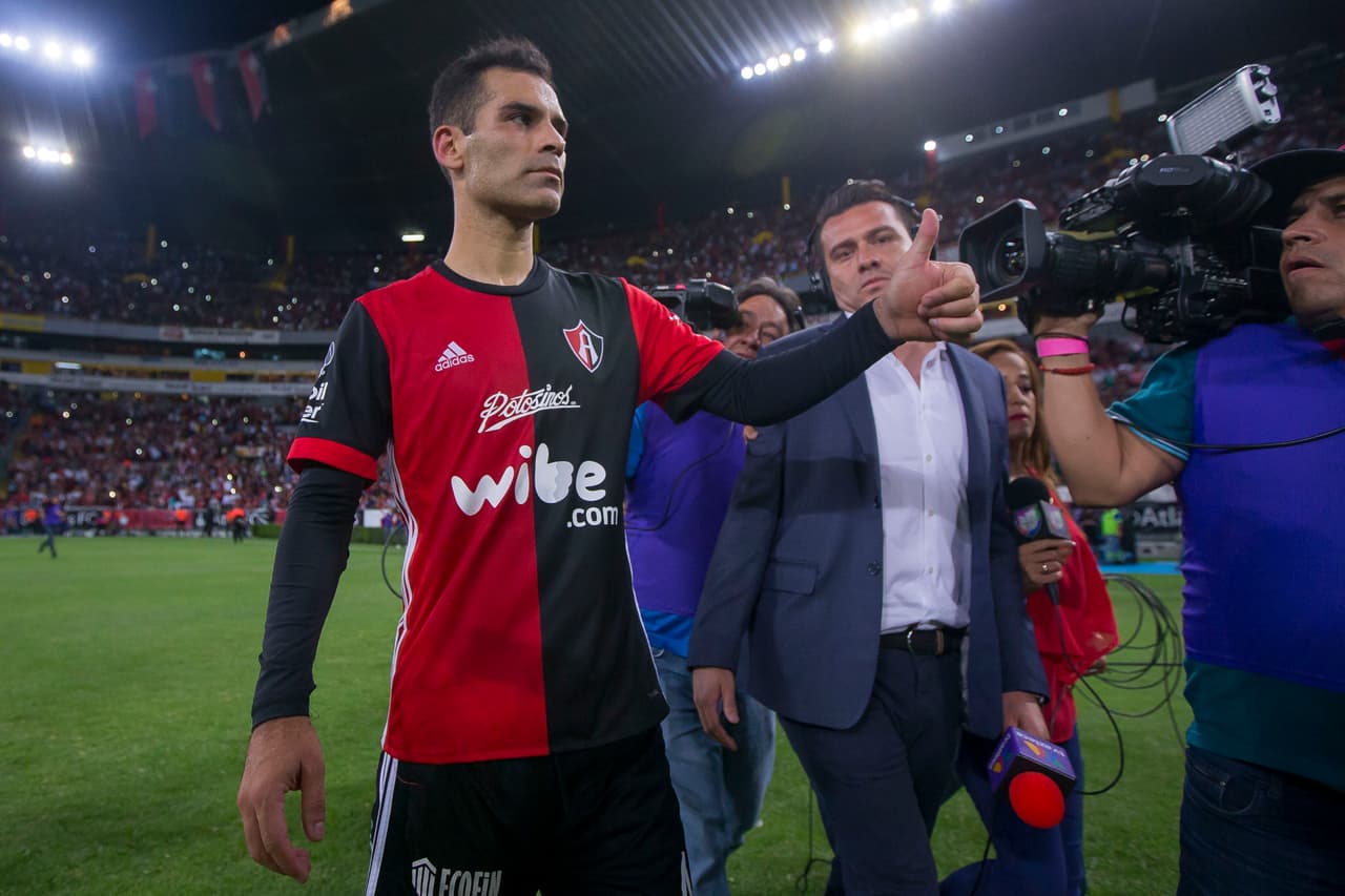 Rafael Márquez jugó su último partido en el Jalisco en la victoria del Atlas sobre Chivas. Los Rojinegros ganaron 1-0, el capitán del Tri y la Selección Mexicana tuvo una destacada actuación, y al final se llevó el cariño de propios y extraños.