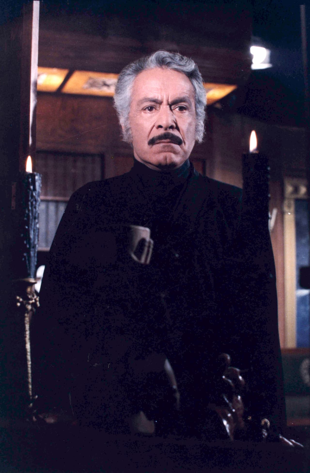 En 1983 llegó a la televisión mexicana 'El Maleficio', telenovela que tocaba por vez primera temas como la brujería y el ocultismo, siendo todo un suceso para el público telenovelero.