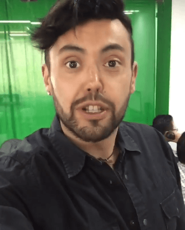 "Después de todo lo que pasó, pensé que ya no iba a poder recuperar nada. Es muy doloroso voltear para atrás y darme cuenta que perdí muchas cosas", comentó Mauricio ante las cámaras del programa 
<a href="https://www.youtube.com/watch?v=smyTWujqlSw">Hoy</a> tras someterse a la cirugía.