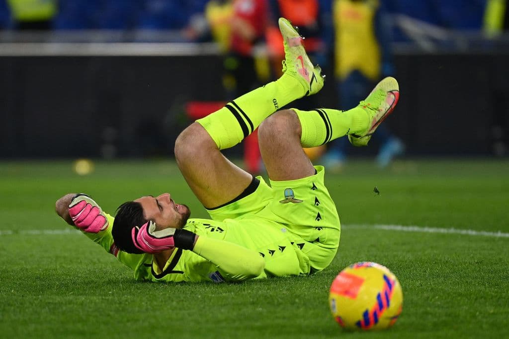 Napoli se impone a la Lazio con marcador de 2-1, durante la J27 en la Serie A. Lorenzo Insigne y Fabián Ruiz Peña le dieron el triunfo a los visitantes, mientra que Pedro fue el autor del unico tanto para los locales.