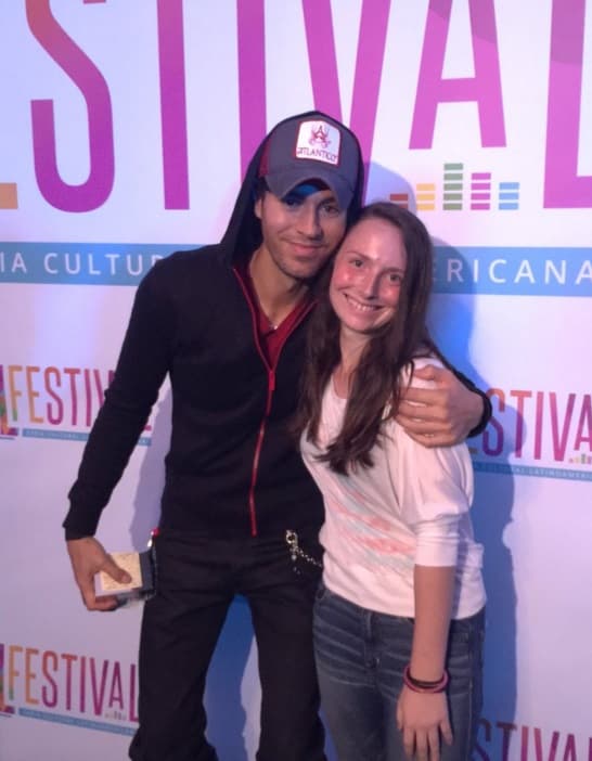 Durante su paso por este festival también aprovechó para tomarse algunas fotos con sus fans.