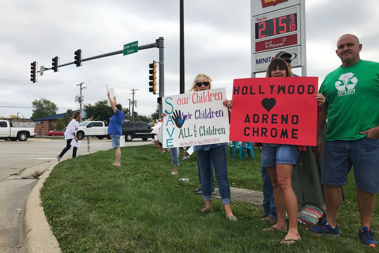 "Salvar a los niños" de QAnon se vuelve una consigna popular