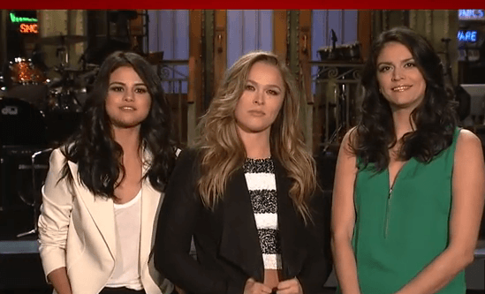 Ellas son dos de las mujeres con más influencia mediática y unieron su peculiar sentido del humor en una noche duvertida para el programa Saturday Night Live.