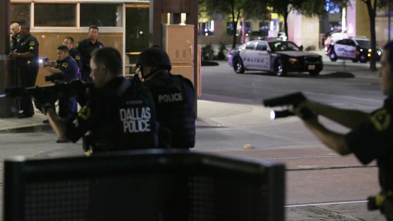 En video: así se vivió el tiroteo contra policías en Dallas 