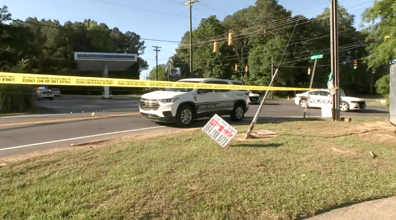 Se desata balacera entre autos en Durham muy cerca de un autobús escolar lleno de niños