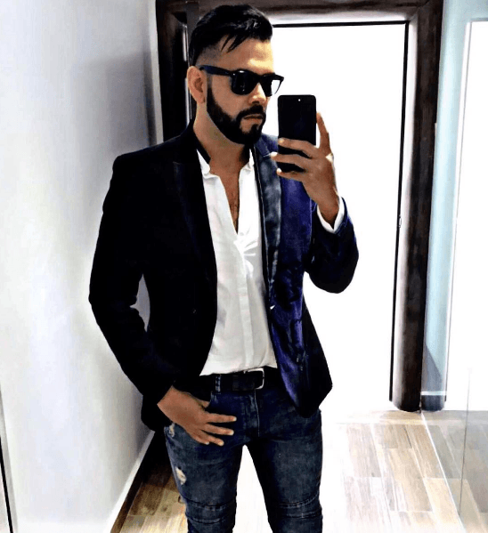 Por su parte, "El Borrego" empezó a trabajar como parte del staff de Banda El Recodo.