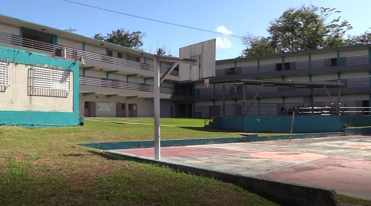 Departamento de Educación anuncia cuarta ronda de apertura de escuelas