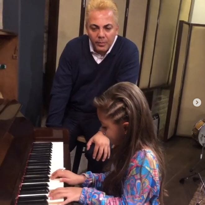 Rafaela es su hija menor, ella nació del noviazgo que mantuvo con la colombiana Paola Erazo, aunque la relación duró poco tiempo.
<br>