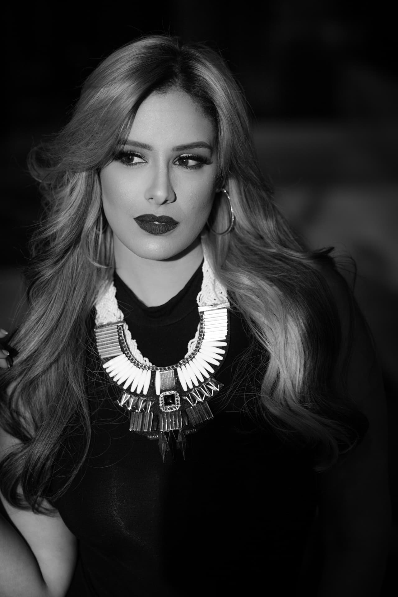 ¡Esta belleza será de las reporteras digitales de Latin GRAMMY pero no es la única!