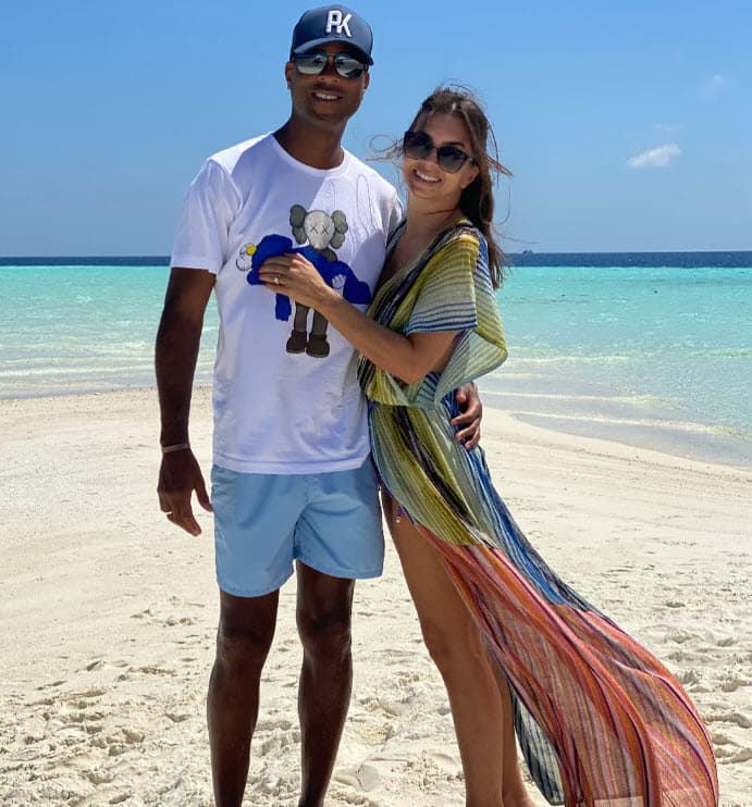 Entre ellos el exfutbolista holandés Patrick Kluivert y su esposa Rosanna.