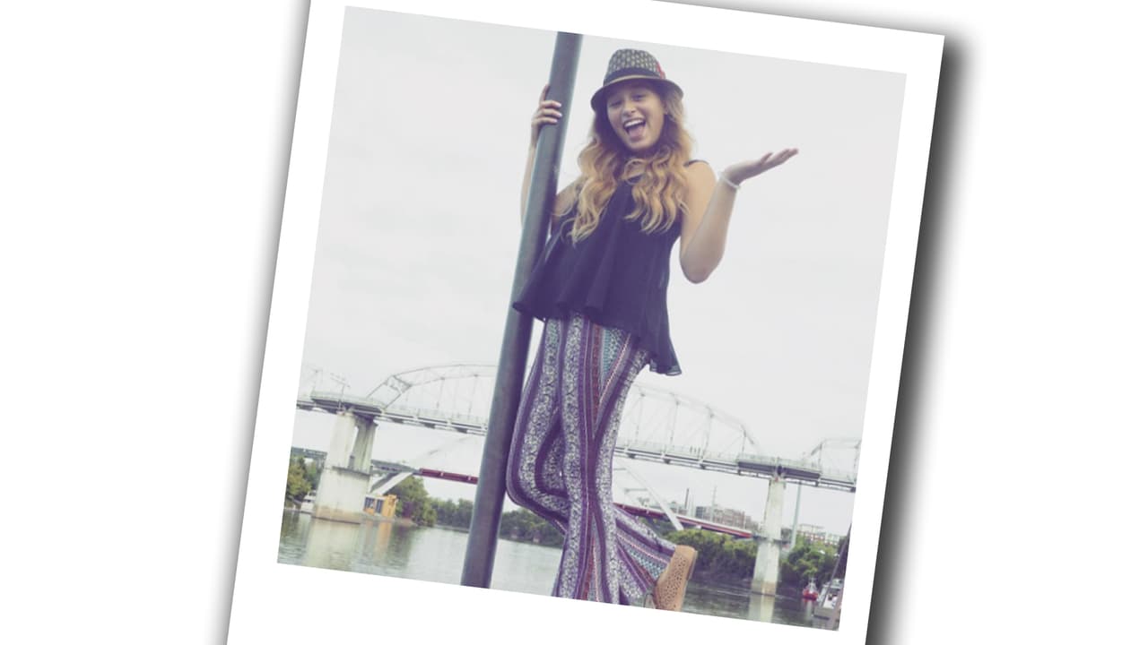 Nikki audicionó con una canción country.