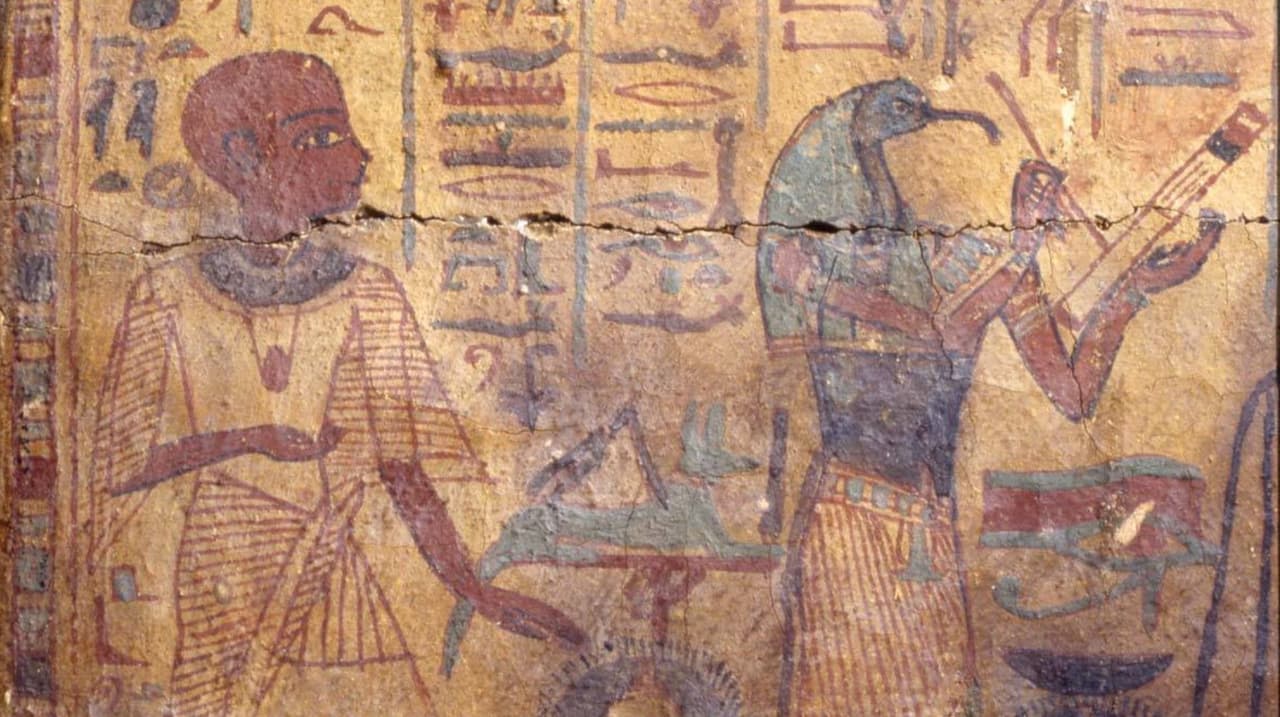 Además podrás encontrar muchos de los dioses egipcios.
<br>