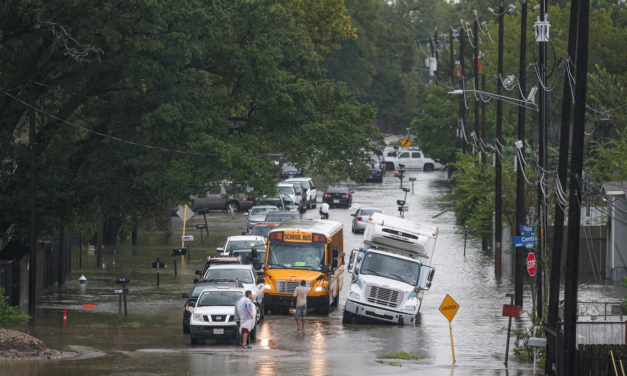 5 muertos dejan en el área de Houston las lluvias de Imelda, una de las tormentas más húmedas de la historia de EEUU