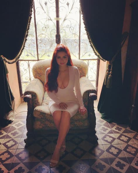 Ariel Winter compartió esta imagen deseando felices Pascuas.
