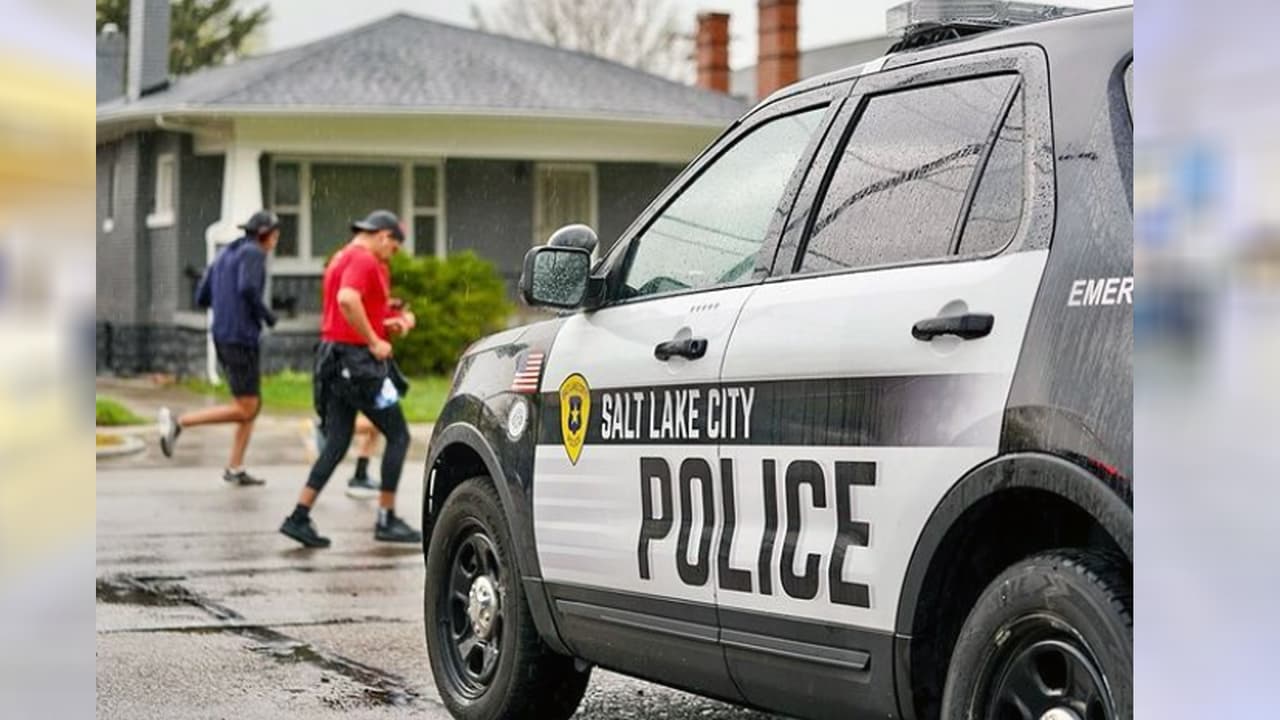 Berenice tiene una hijastra de 12 años, su papel en la vida de la joven la obliga a darle un ejemplo como mujer y profesional.