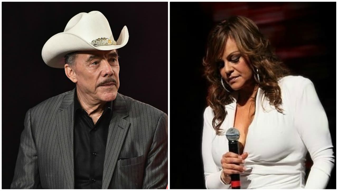 Jenni Rivera viajaba junto a su publicista Arturo Rivera Ruiz, su peinador Jorge Armando Sánchez y el maquillista Jacob Yebale, además de la tripulación de la aeronave.