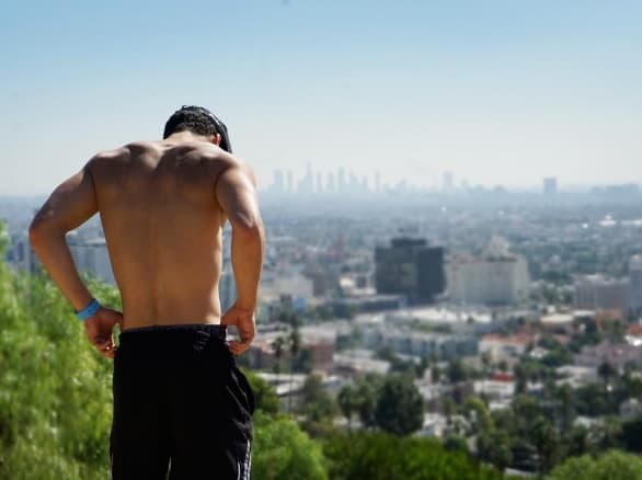 Nada queda del Prince Royce que conocimos hace varios años. Hoy se ha transformado en un hombre.