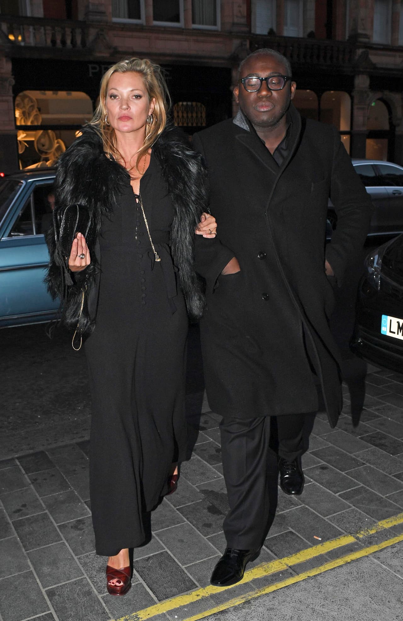 Photo © 2017 Backgrid/The Grosby Group 9 May 2017 - LONDON - UK CELEBS SEEN DINING TOGETHER AT SCOTTS RESTAURANT IN LONDON. Kate's unkempt appearance was a far cry from her usually pristine cover shoots.