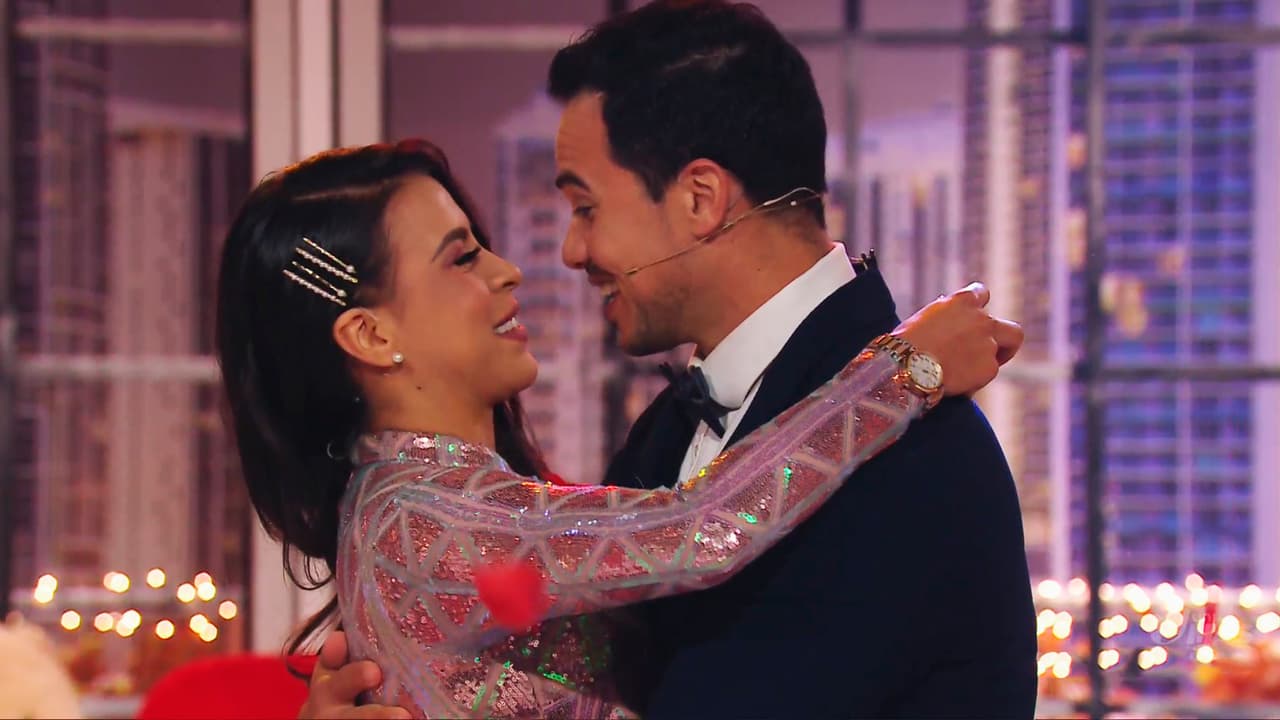 Tras comprometerse en marzo de 2020,
<b> </b>y tras la pandemia, 
<b><a href="https://www.univision.com/shows/enamorandonos/mariajose-y-juan-manuel-volvieron-a-enamorandonos-para-dar-la-fecha-de-su-boda-video" target="_blank">Mariajosé y Juan Manuel regresaron para contar que además de vivir juntos, ya tenían fecha para llegar al altar</a></b>.