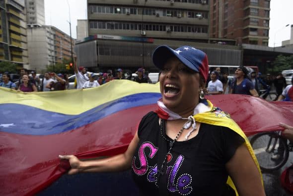 Desde entonces, la crisis económica y de inseguridad, causas principales de las protestas, se ha agravado.