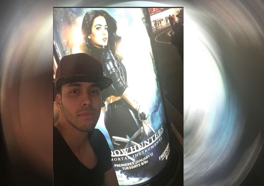 Él ha demostrado que la admira ya que además de hermosa, es muy talentosa.