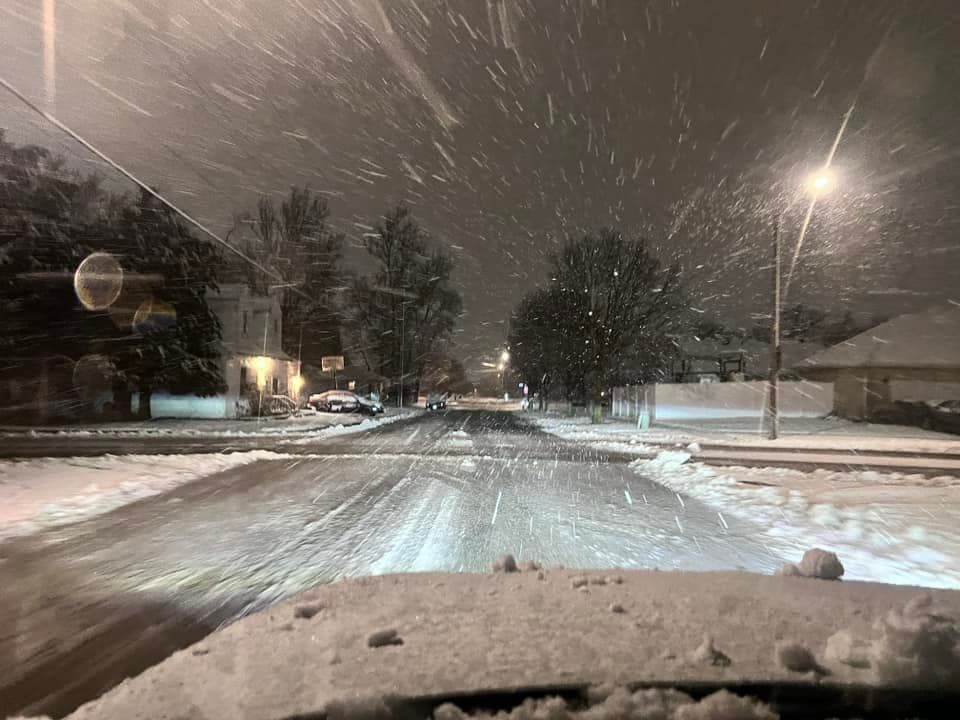 Muy temprano, Verónica Gutiérrez salió de casa y se topó con agua nieve y las calles a penas comenzaban a cubrirse de blanco.