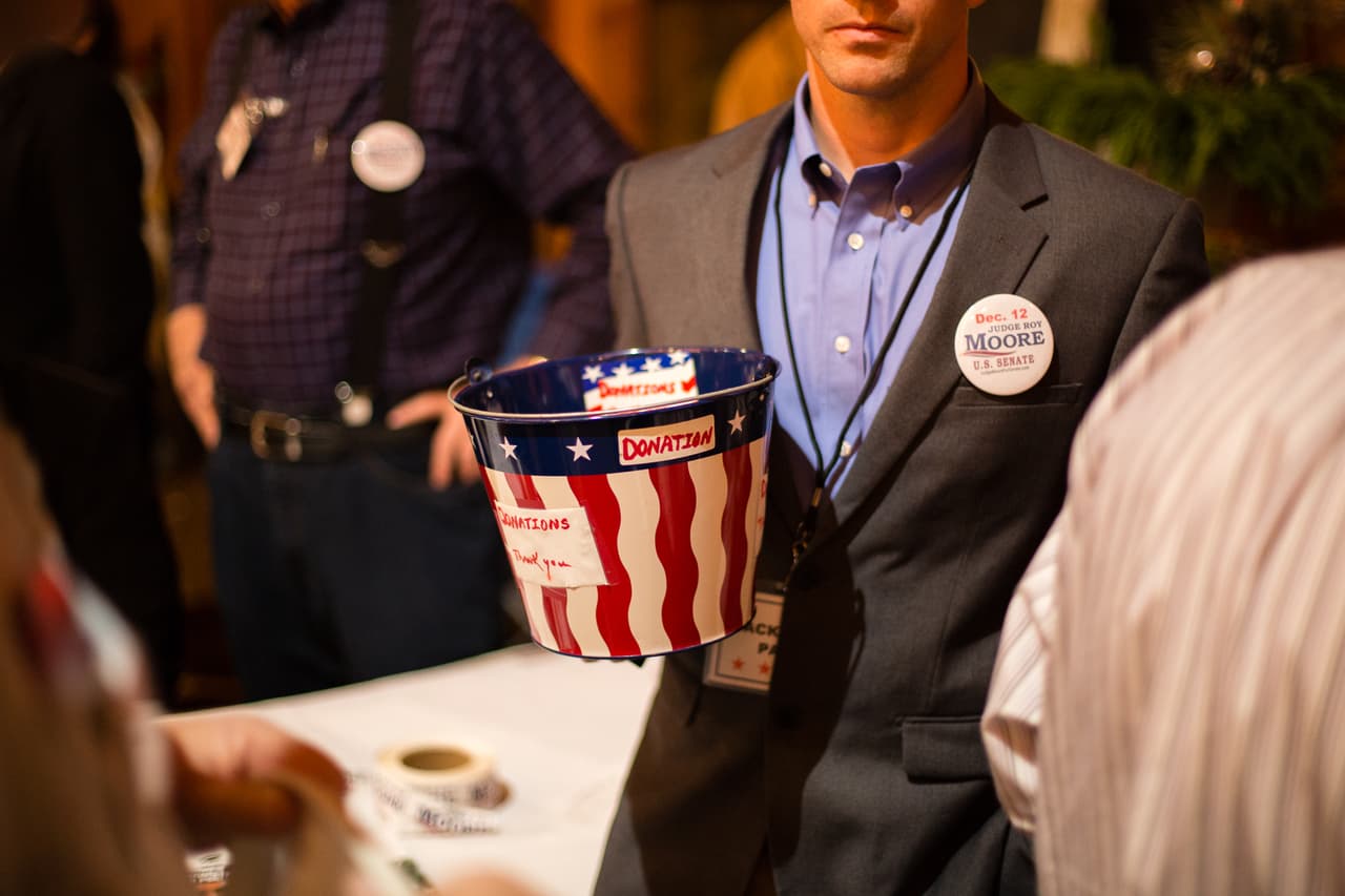Hicieron colectas para colaborar con la campaña del cuestionado candidato republicano.