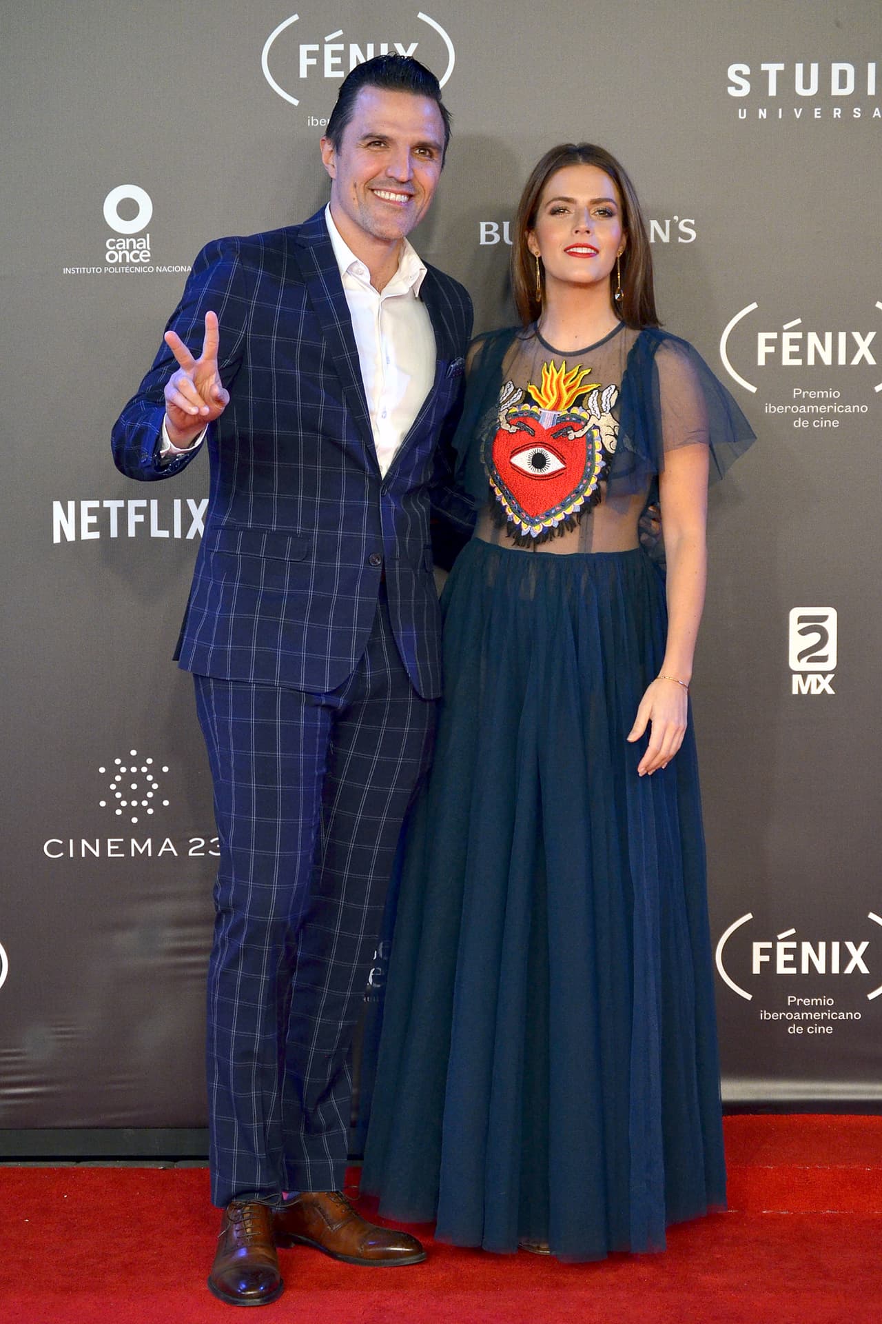 Finalmente, Claudia Álvarez, quien 
<b><a href="https://www.univision.com/shows/sal-y-pimienta/claudia-alvarez-y-billy-rovzar-echaron-la-casa-por-la-ventana-en-su-boda-video">se casó con Billy Rovzar</a></b> en 2016, explicó que aún no tienen definido el nombre de su primogénita.