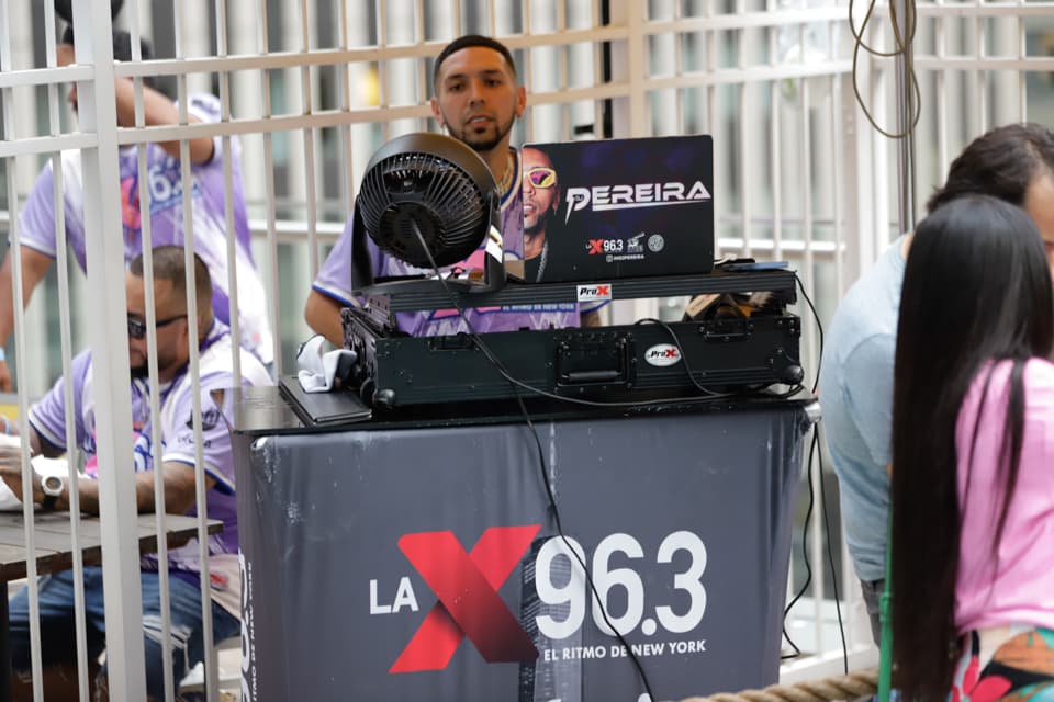 El verano se encendió con el Pool Party de La X 96.3 FM y Fariana