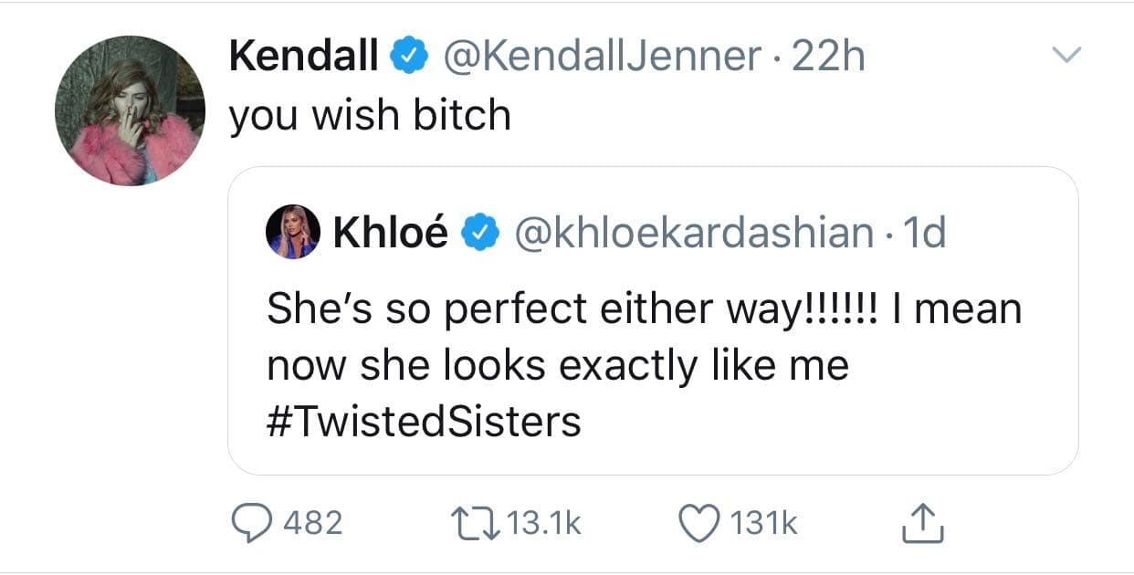 Sin embargo, Kendall no se quedó callada ante la comparación y respondió a Khloé de una manera muy particular:
<b><a href="https://www.univision.com/entretenimiento/kendall-no-es-la-mas-adinerada-del-clan-kardashian-jenner-pero-si-es-la-modelo-mejor-pagada-del-mundo-segun-forbes-fotos" target="_blank">"Ya quisieras tú, perra". </a></b>