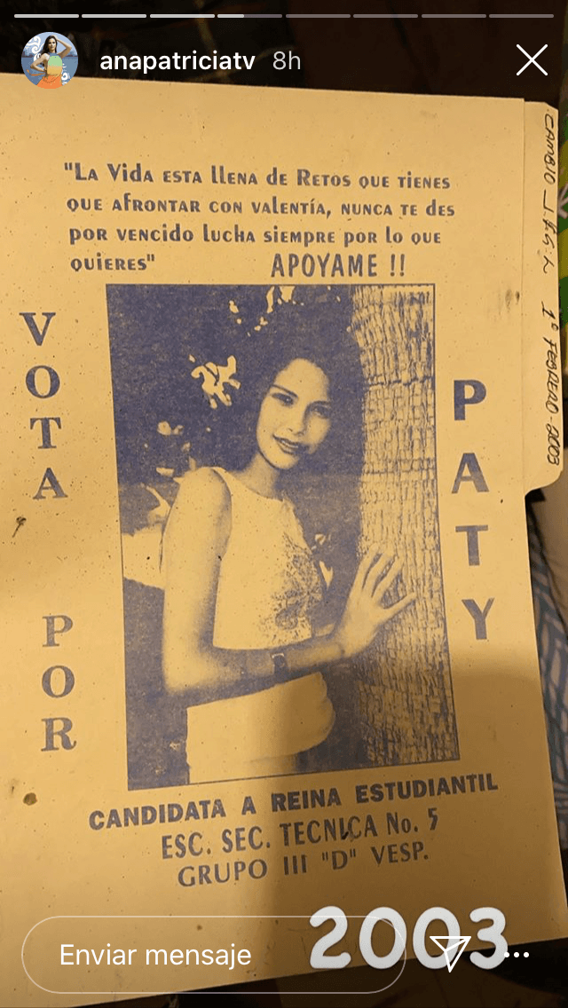 Entre ellos estaba esta carpeta publicitaria en la que ella aparece pidiendo apoyo a sus compañeros para ser la reina de la secundaria en la que estudiaba. Se trata de uno de los primeros indicios de Ana Patricia dentro del mundo de los concursos de belleza. 
<br>