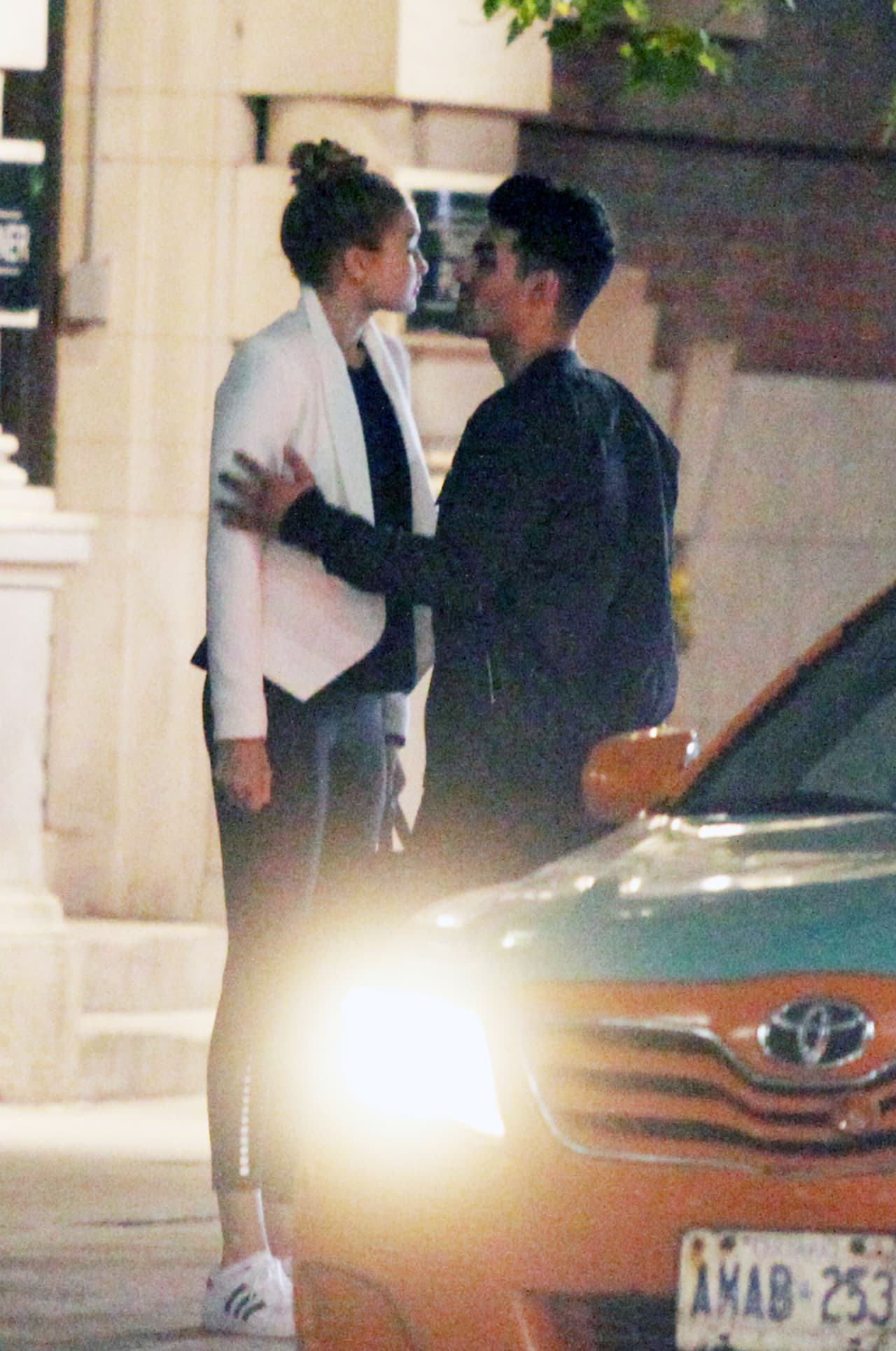 ¡Qué romántico momento!