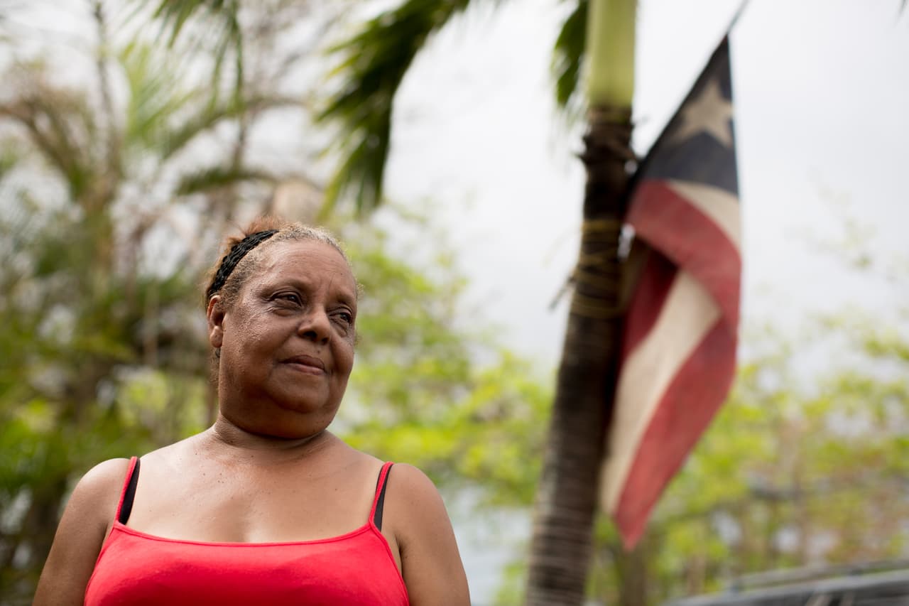 Sin luz y sin agua: así es la vida cotidiana de los puertorriqueños dos semanas después del huracán María