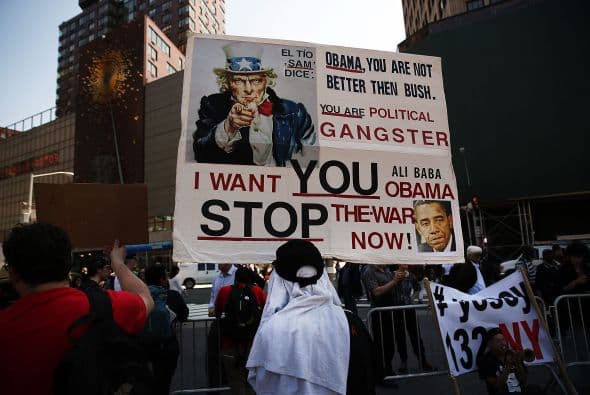 Día del Trabajador: En Nueva York, y en otras partes del país, miles de personas salieron a marchar por las calles por una reforma migratoria así como en defensa de los derechos de los trabajadores y salarios justos.