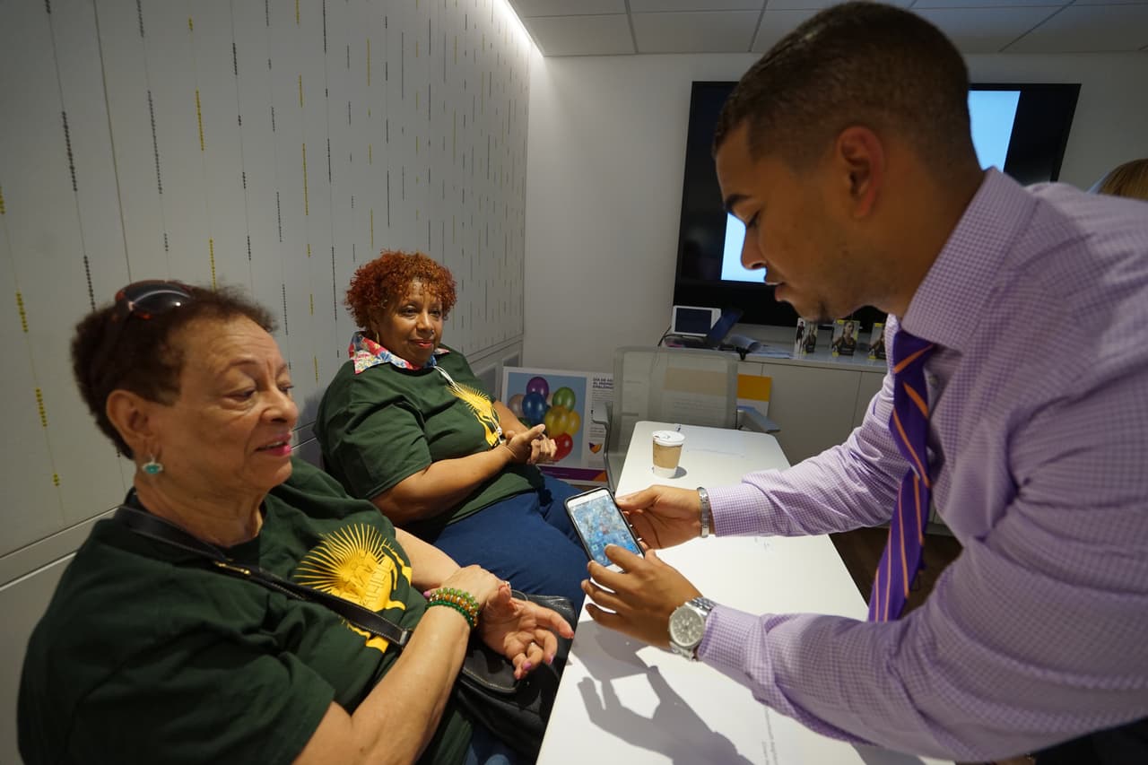 El taller se realiza dos veces al mes.