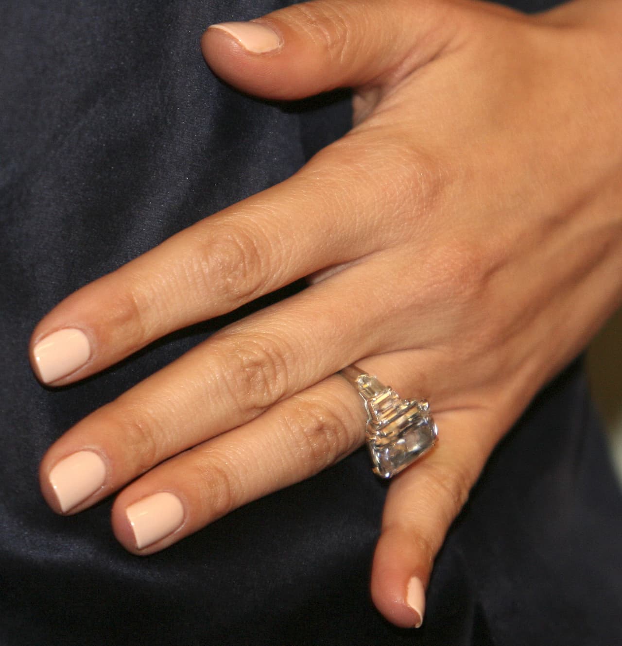 El anillo de compromiso que Marc le entregó a JLo estuvo valuado en al menos 4 millones de dólares.