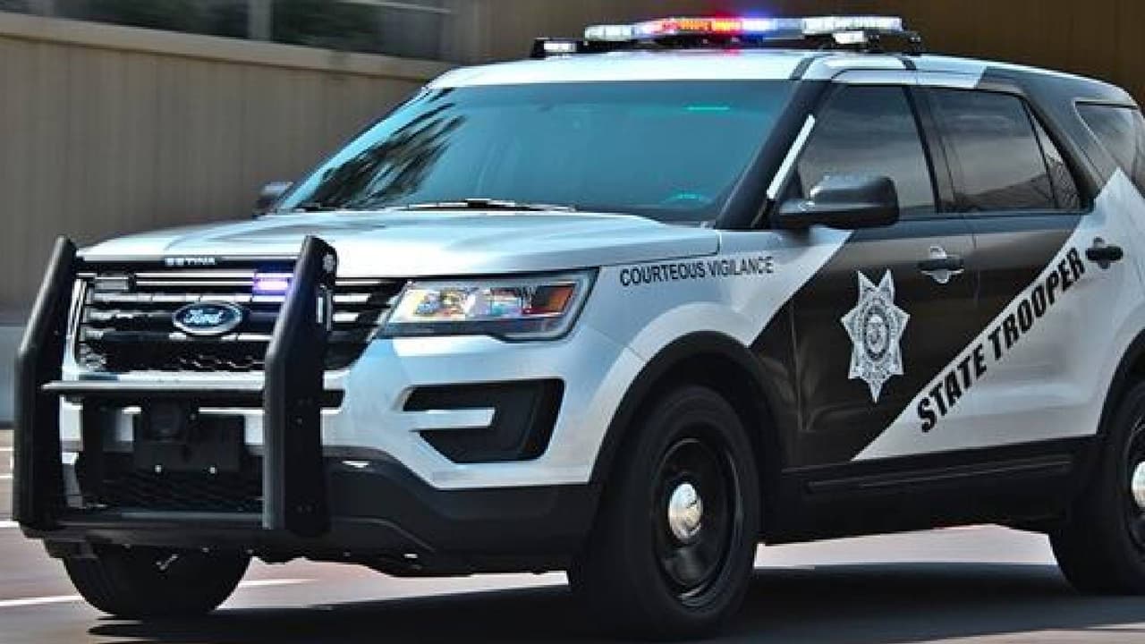 Nuevo accidente en sentido contrario deja un patrullero de DPS hospitalizado