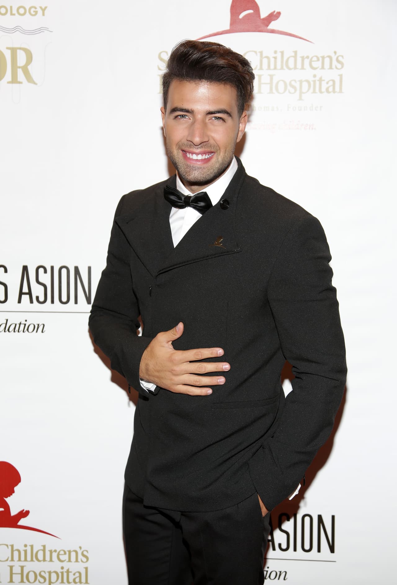 Jencarlos Canela. El cubano de 27 años tiene un hijo, se trata de Nickolas y aparte de cariñoso es muy apuesto.