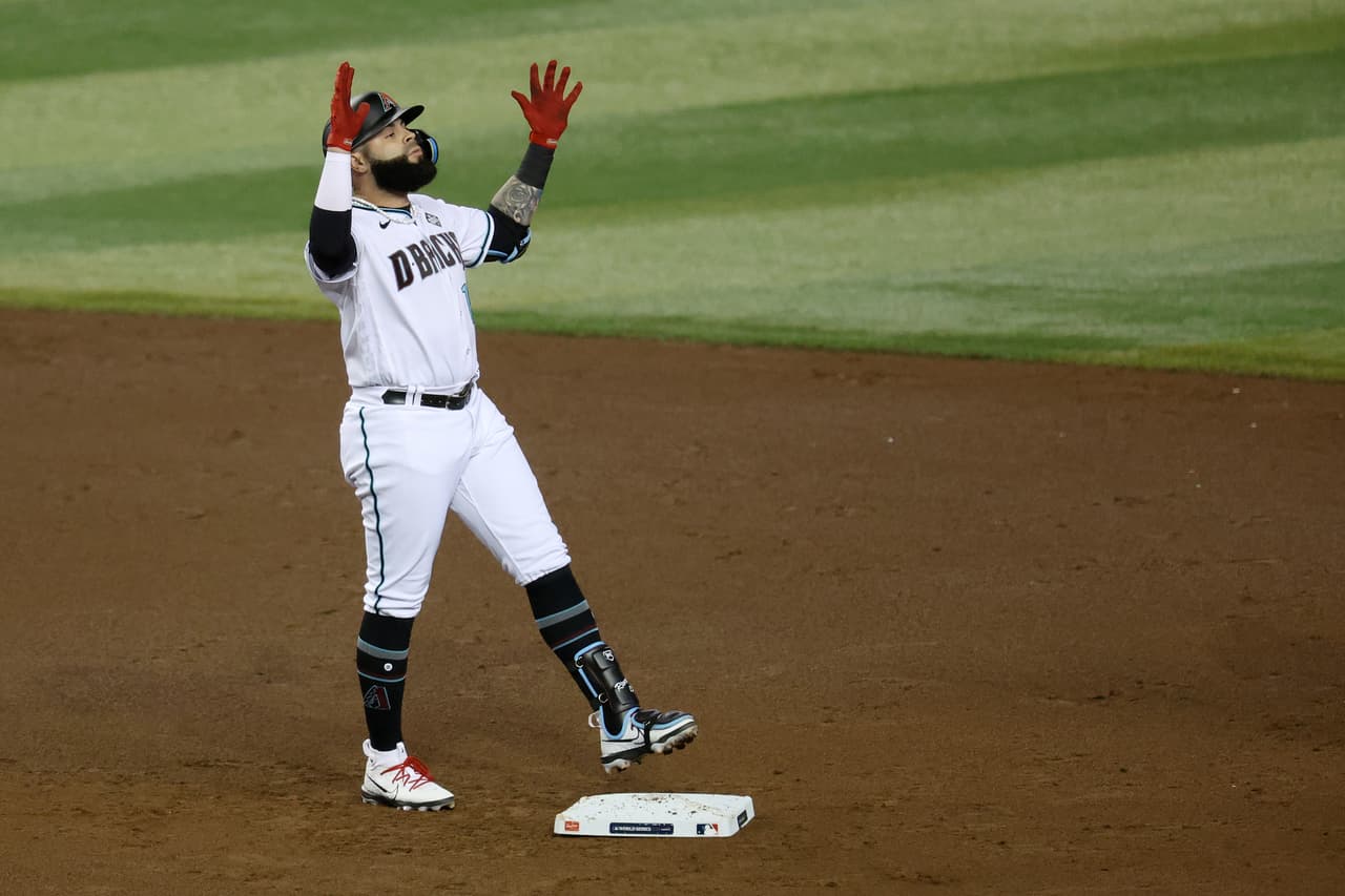 Los Diamondbacks respondieron hasta la octava entrada con un sencillo de Geraldo Perdomo que envió al home a Emmanuel Rivera.