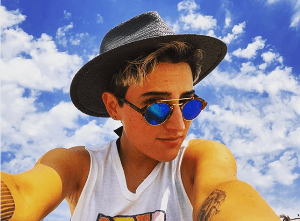 Maca Carriedo es otra de las conductoras que ingresó al matutino en 2016 y que actualmente continúa en la transmisión. Ella ha participado en programas radiofónicos como 'Ibero 90.9', 'La Taquilla con René Franco' y 'Diario 24 Horas', además condujo la emisión de 'Road Tv', un programa automotriz en Telefórmula.