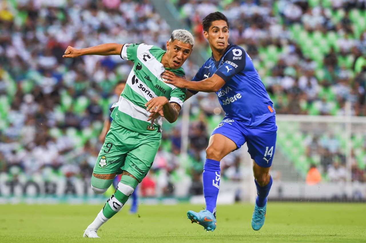 Santos logra una remontada de alarido para sacarle los tres puntos al Monterrey que no supo manejar la ventaja en el marcador.
