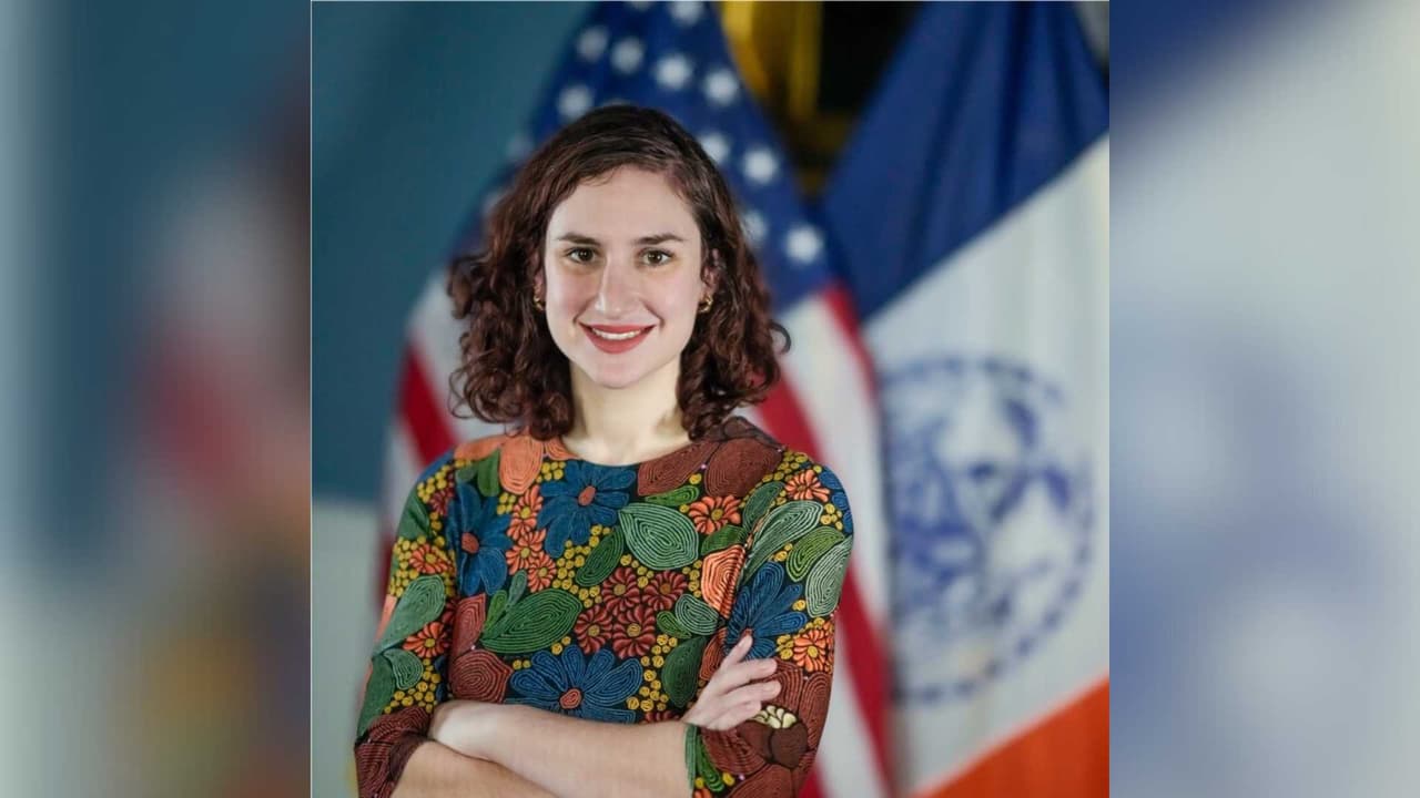 <b>Molly Schaeffer (directora municipal de Operaciones para Solicitantes de Asilo): </b>Recibió una citación para testificar ante un gran jurado. Trabajó en estrecha colaboración con Tim Pearson en asuntos relacionados con refugios para inmigrantes.