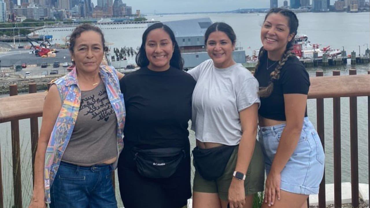 Alondra recibió muchas donaciones y hasta le propusieron hacerle una fiesta de graduación.