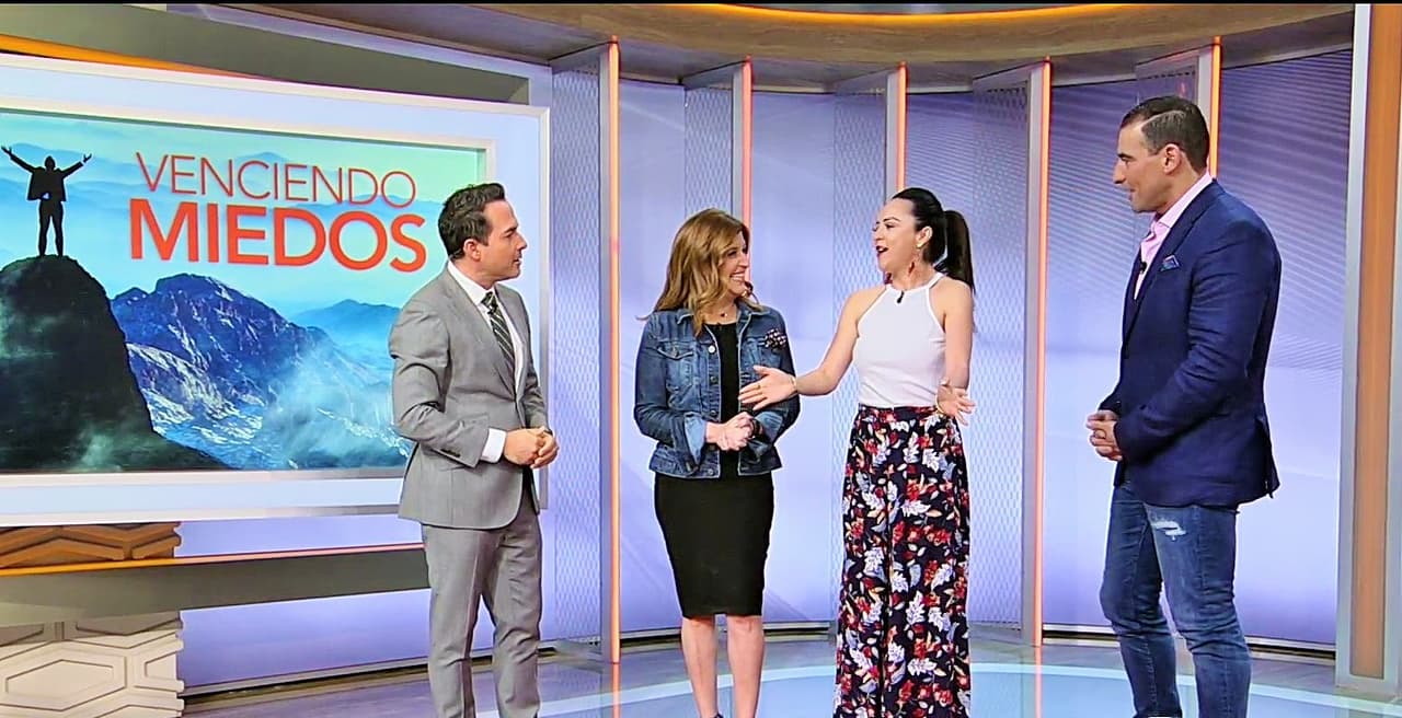 Durante el show se presentó la historia de Yazz Contla, quien se sometió al método sugerido por el coach de vida Marcelo Yaguna para acabar con las fobias e inseguridades. Luego de escuchar el motivador testimonio, nuestros valientes conductores decidieron probar dicha alternativa.