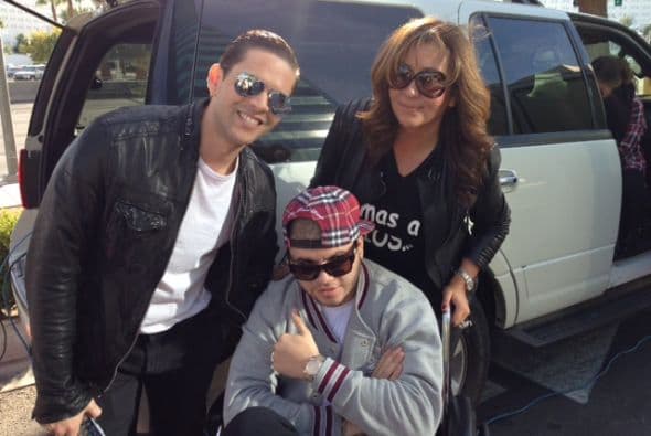 Así llegaron Rodner, Jessi Maldonado y Farruko... ¿en silla de ruedas?