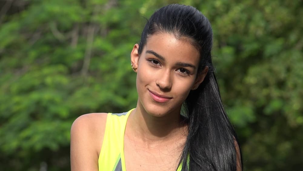 <h3 class="cms-H3-H3">GÉMINIS EN EL MES DE CAPRICORNIO 2021</h3>
<br>Signo de aire, siempre curioso y buscando la versatilidad encuentras un mes en el que pondrás los pies bien puestos sobre la tierra y no estarás brincando de un lado a otro.
<br>