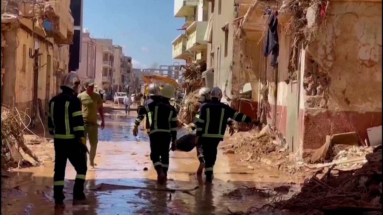 Las represas que reventaron en Libia, y causaron miles de muertos, llevaban agrietadas desde 1998