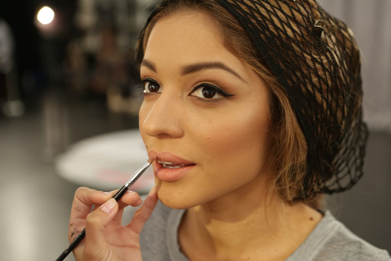 Las chicas siempre encuentran divertidas maneras de matar los nervios antes de subir al escenario. No les pierdas pie ni pisada y súmate al backstage de #NBL VIP.