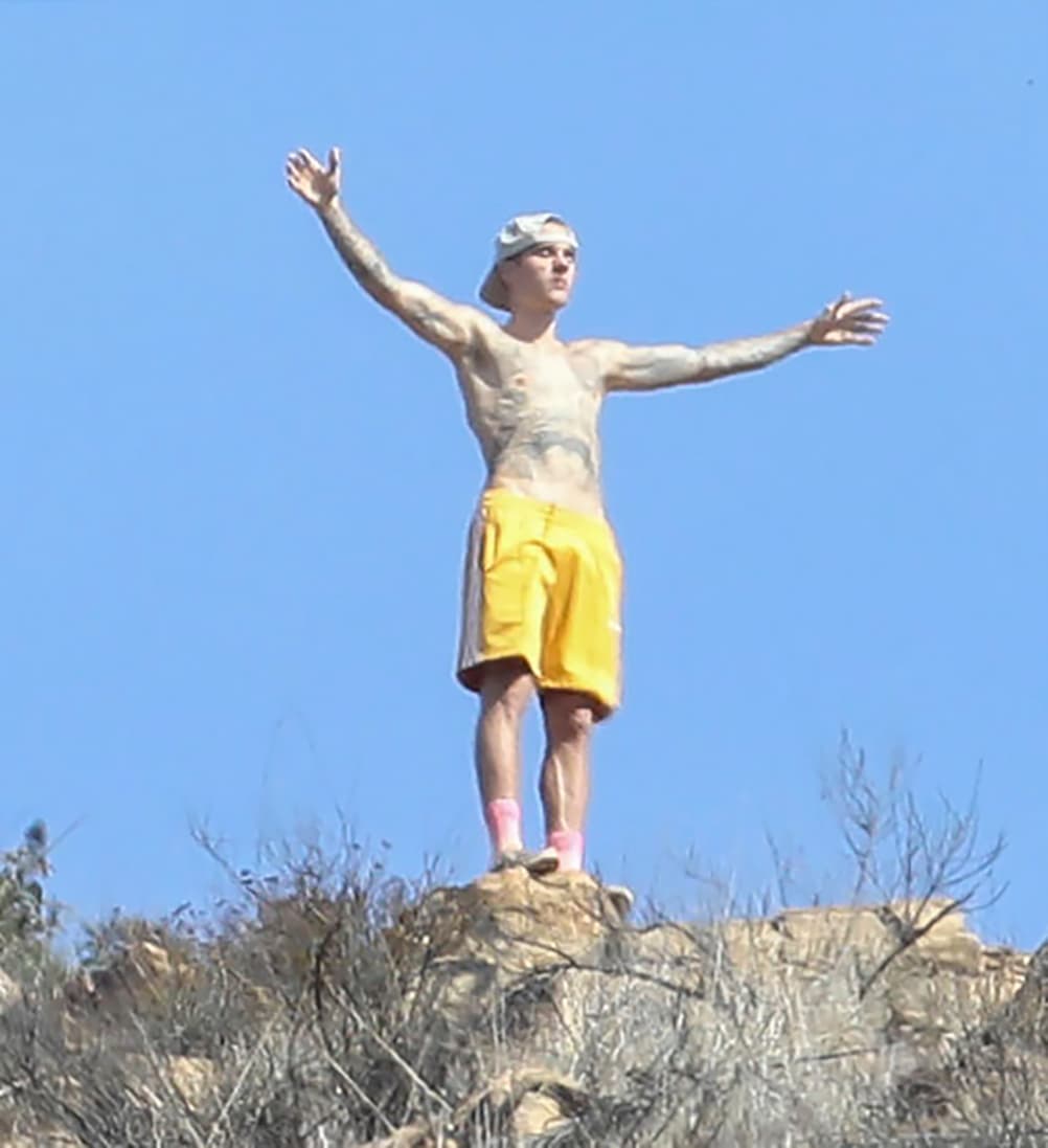 No es la primera vez que
<b> Justin Bieber cambia de imagen</b> luego de una crisis emocional como la que vivió hace unos días.